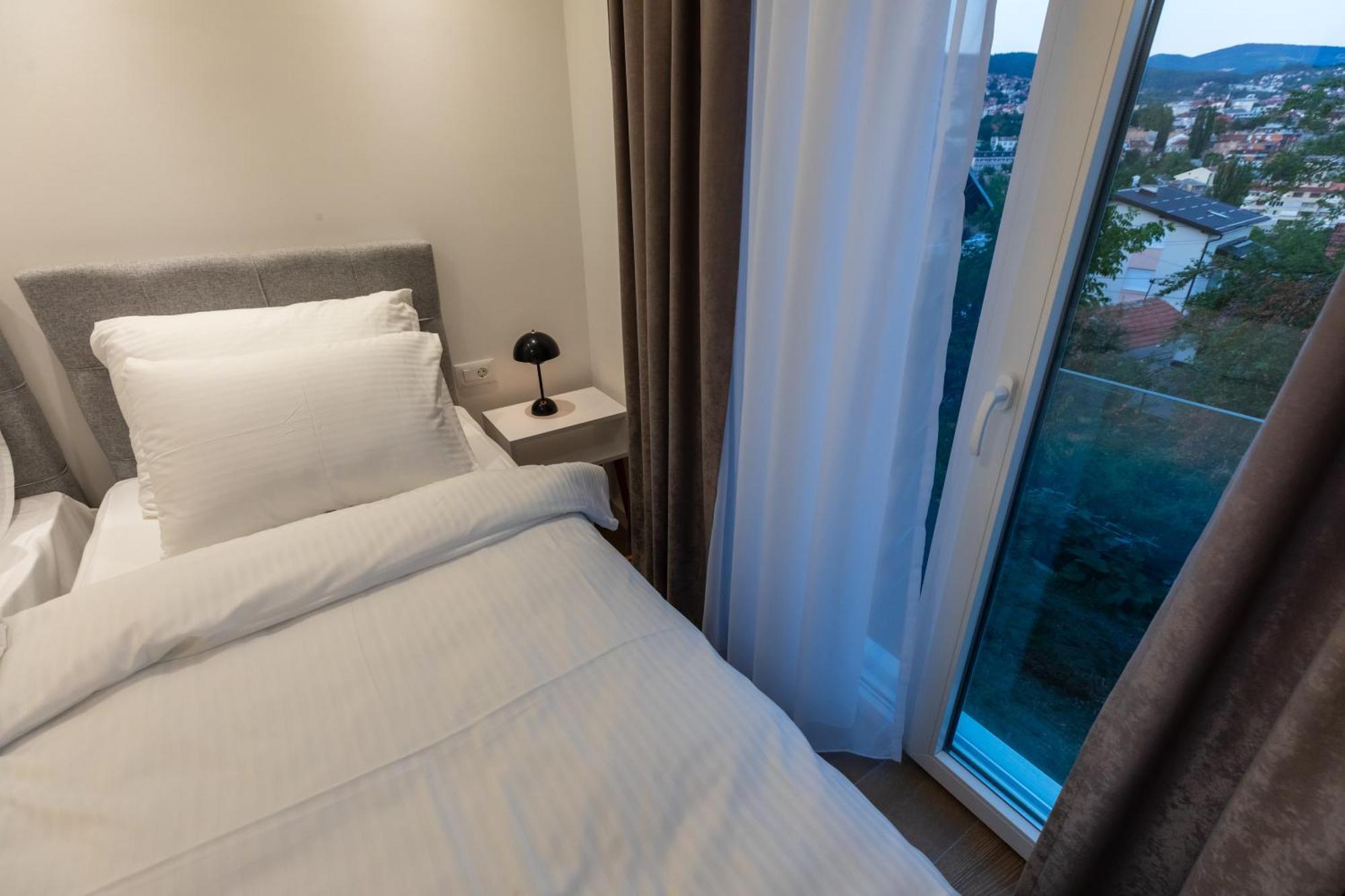 Aparthotel Maira 4*