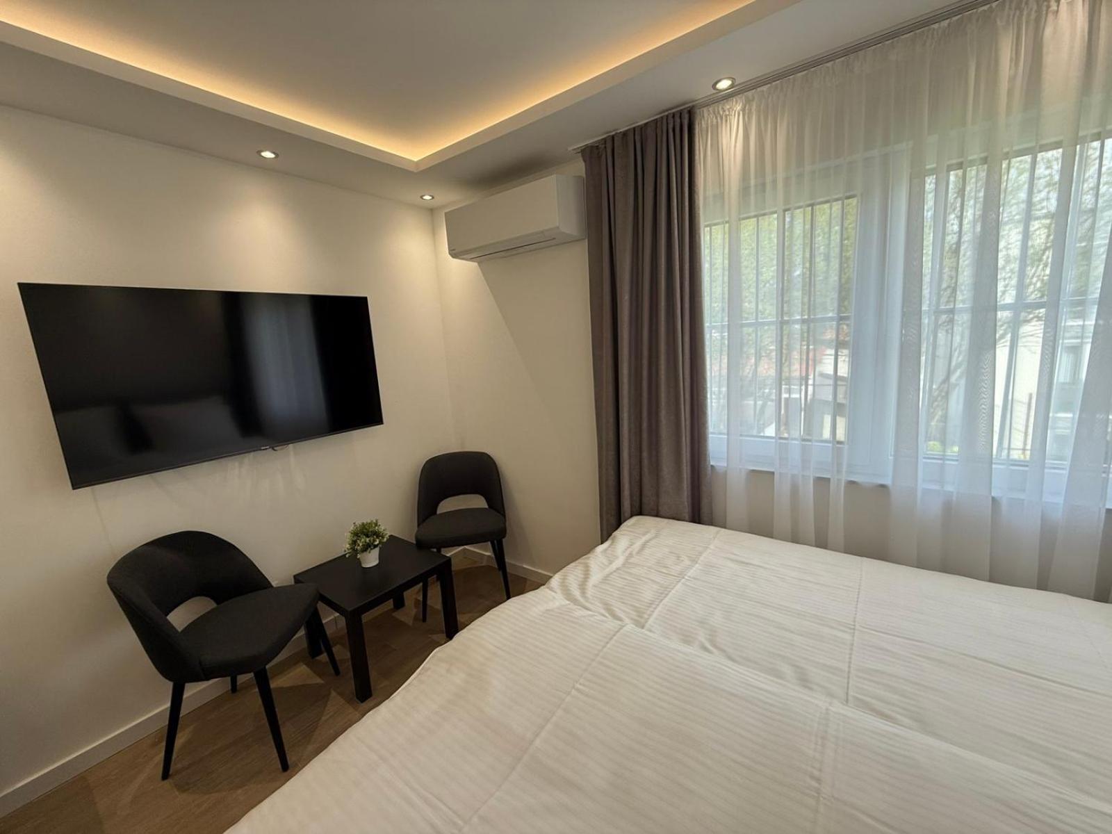Maira Aparthotel 4*